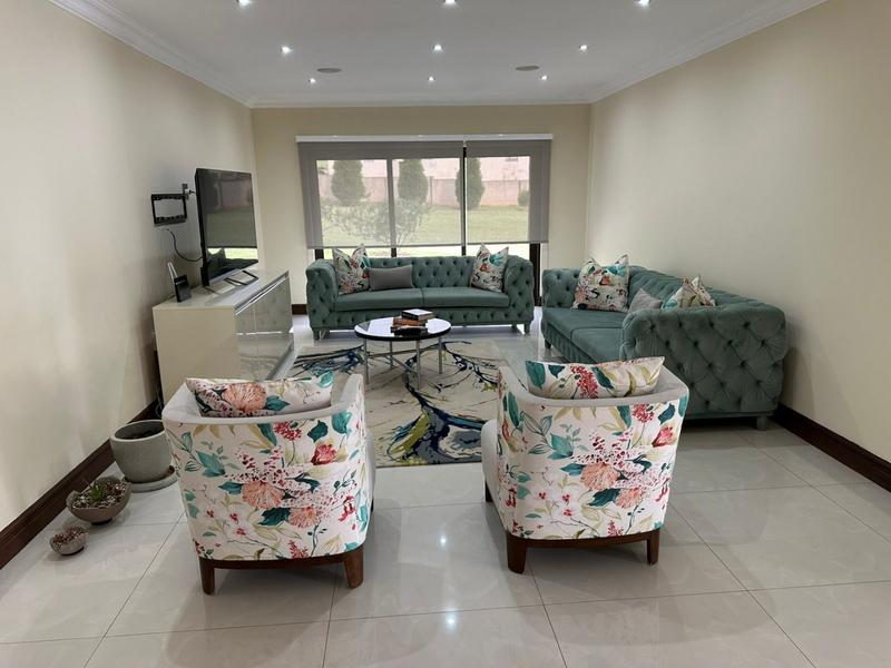 5 Bedroom Property for Sale in Golf View North West